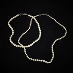 666262 Pearl necklace